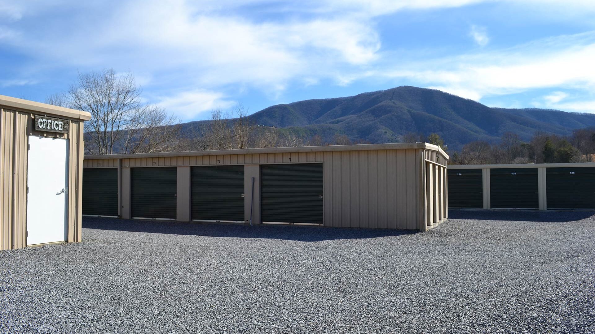cove-mtn-mini-storage-units-2